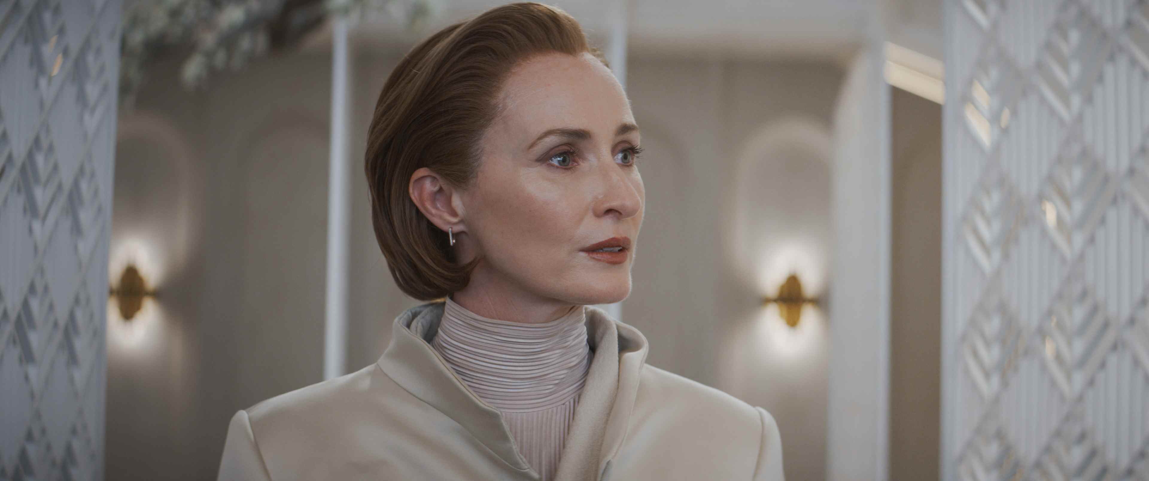 Geneviève O'Reilly comme Mon Mothma dans Andor