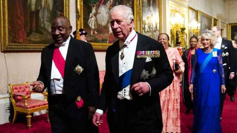 King rend hommage à feu Queen et à ses liens avec l’Afrique du Sud lors d’un banquet d’État