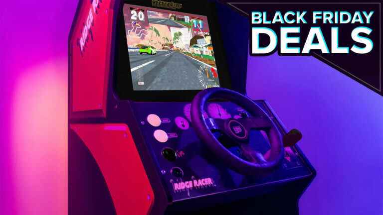 Cette armoire d'arcade Ridge Racer riche en fonctionnalités ne coûte que 300 $
