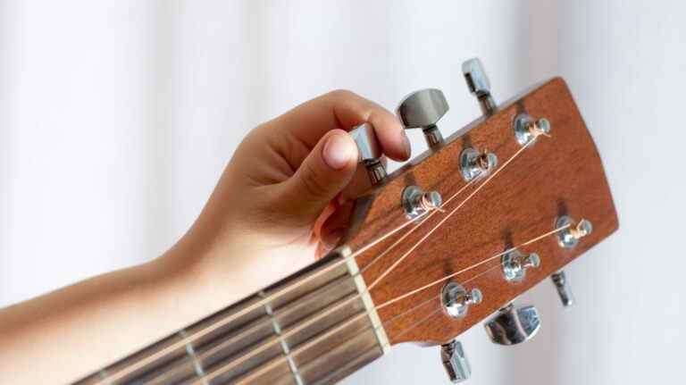 Comment accorder votre guitare avec Google Tuner