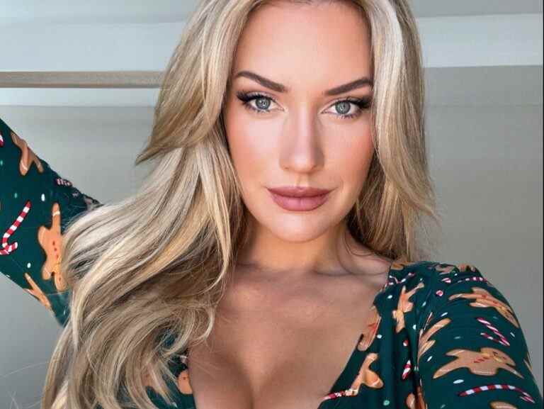 Paige Spiranac canalise Happy Gilmore dans la promo des serviettes Naughty Place