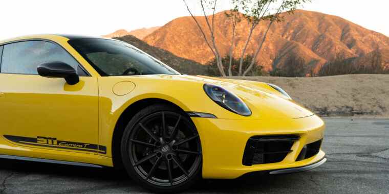 Premier essai de la Porsche 911 Carrera T : simplifier, puis ajouter les bonnes options