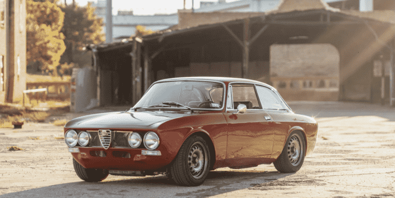 1974 Alfa Romeo GTV 2000 est notre sélection du jour aux enchères