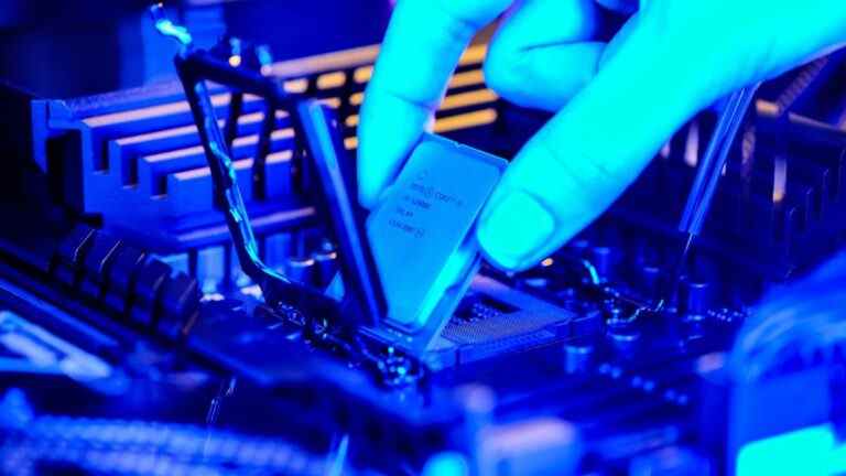 AMD s’attaque à Intel sur la longévité de la plate-forme LGA1700