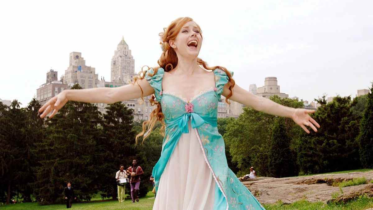 Amy Adams singing as Giselle in Enchanted