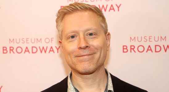 Anthony Rapp parle du procès de Kevin Spacey dans ses premiers commentaires depuis le procès : "Une salle d'audience n'est pas un espace sûr pour les traumatismes"