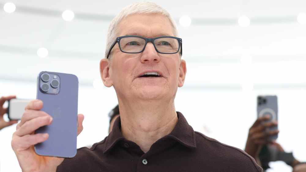 Apple dépasse les estimations avec un chiffre d'affaires record de 90 milliards de dollars pour le trimestre de septembre, la croissance des services ralentit à 5 %
	
	
