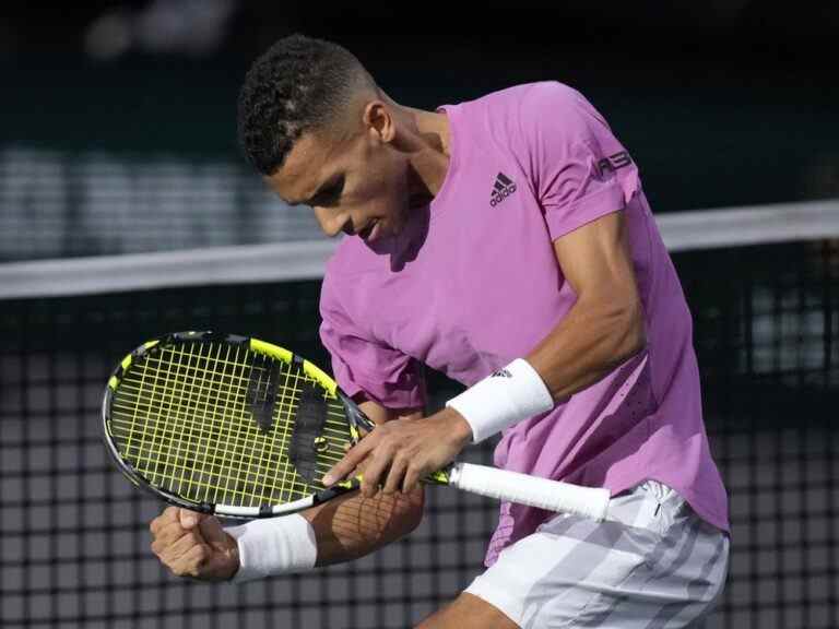 Auger-Aliassime poursuit sa course torride de fin de saison avec une victoire sur Tiafoe à Paris