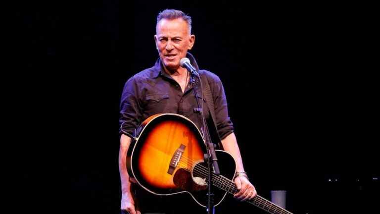 Bruce Springsteen s'adresse à Ticketmaster Outrage et déclare qu'il "doit posséder" ses décisions Les plus populaires doivent être lues Inscrivez-vous aux newsletters Variety Plus de nos marques
	
	
