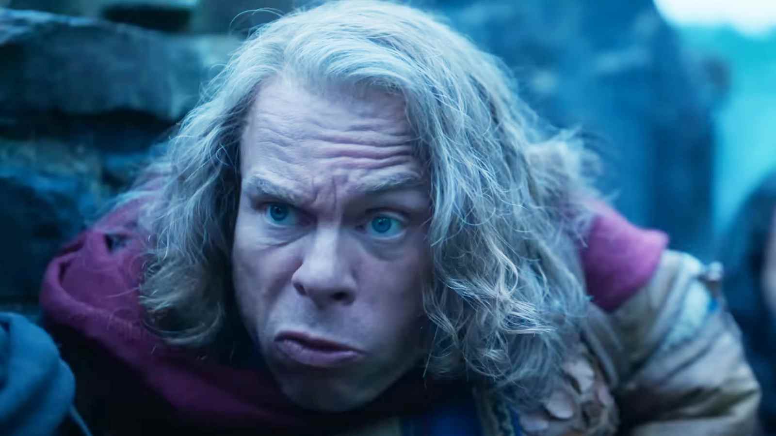 Comment les improvisations de Warwick Davis ont changé la série Willow
