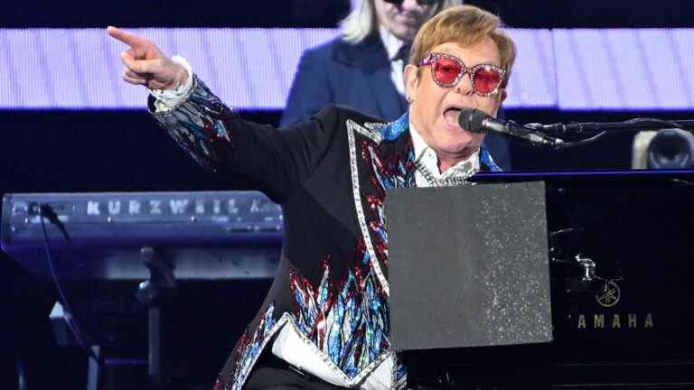 Comment regarder Elton John Live: Farewell From Dodger Stadium en ligne avec Disney Plus