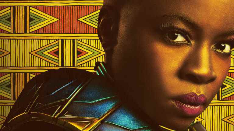 Danai Gurira parle des moments Big Wakanda Forever d'Okoye, y compris ce combat de pont [Exclusive Interview]
