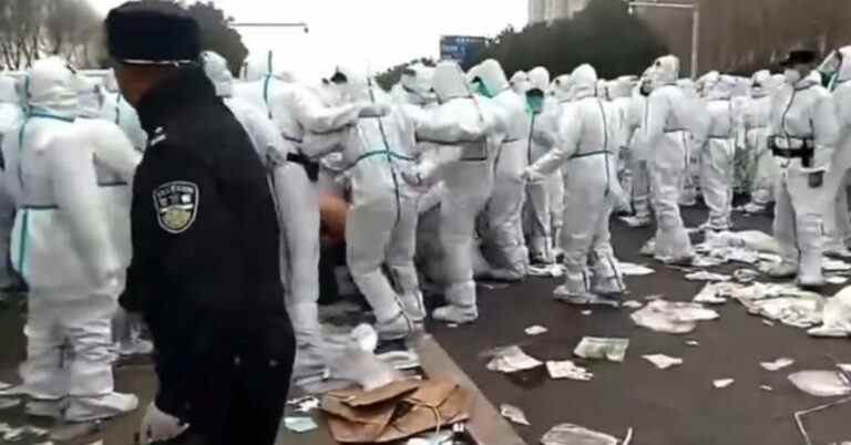 De violentes manifestations éclatent à l’usine d’iPhone de Foxconn