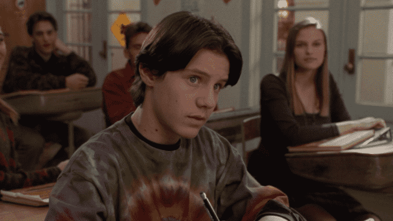 Omri Katz as Max in Hocus Pocus