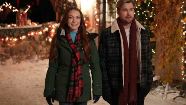 Falling For Christmas de Netflix est l’aventure de Noël stéréotypée que tout le monde attendait