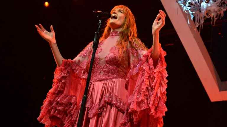 Florence Welch reporte sa tournée après s'être cassé le pied : "Mon cœur me fait mal" Le plus populaire doit être lu
	
	
