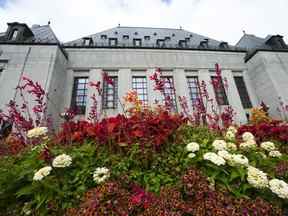 La Cour suprême du Canada est photographiée à Ottawa le 6 septembre. La cour déclare que certaines parties du registre national des délinquants sexuels sont inconstitutionnelles.