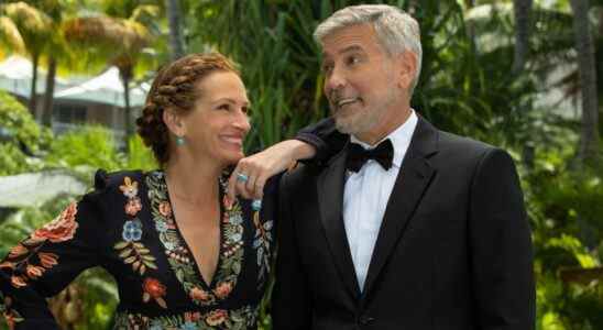 Julia Roberts and George Clooney in Ticket to Paradise