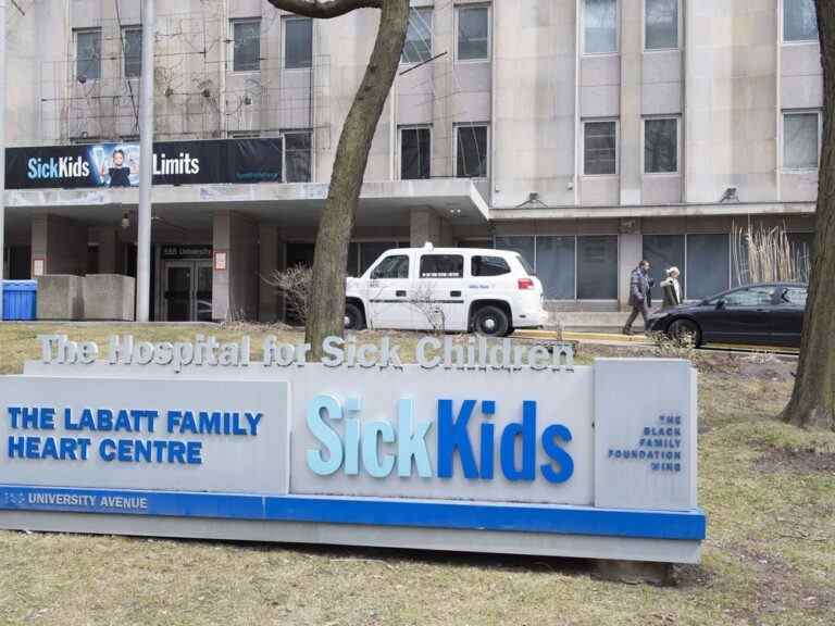 L’Hospital for Sick Children de Toronto réduit les chirurgies pour préserver les soins intensifs