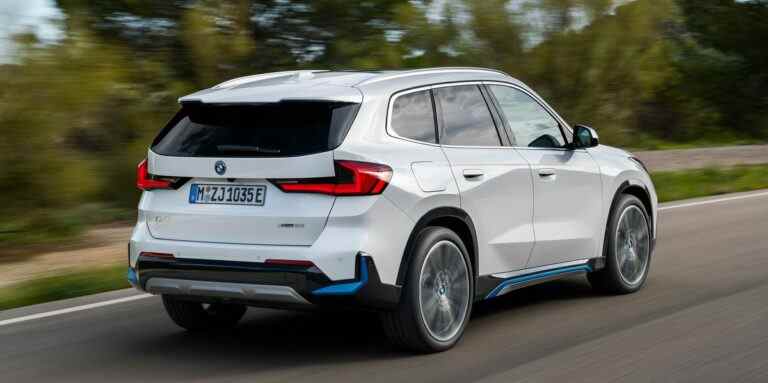 Le BMW iX1 2023 est le plus petit véhicule électrique de la marque bavaroise