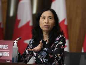 L'administratrice en chef de la santé publique du Canada, la Dre Theresa Tam, prend la parole lors d'une conférence de presse sur la pandémie de COVID-19 à Ottawa le mardi 22 décembre 2020.