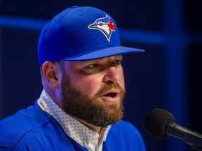 John Schneider, directeur des Blue Jays de Toronto (maintenant permanent), lors d'une conférence de presse au Rogers Centre de Toronto, en Ontario.  le vendredi 21 octobre 2022.