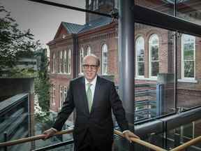 Stephen Smith, milliardaire sous le radar, à l'Université Queen's, son alma mater.