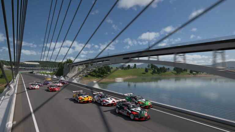 Le patron de Gran Turismo dit qu'il "envisage et étudie" le port PC
