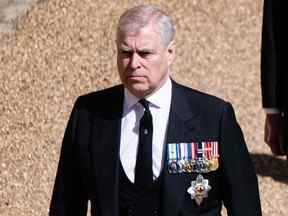 Le prince Andrew, duc d'York, est vu lors des funérailles de son père, le prince Philip, en 2021.