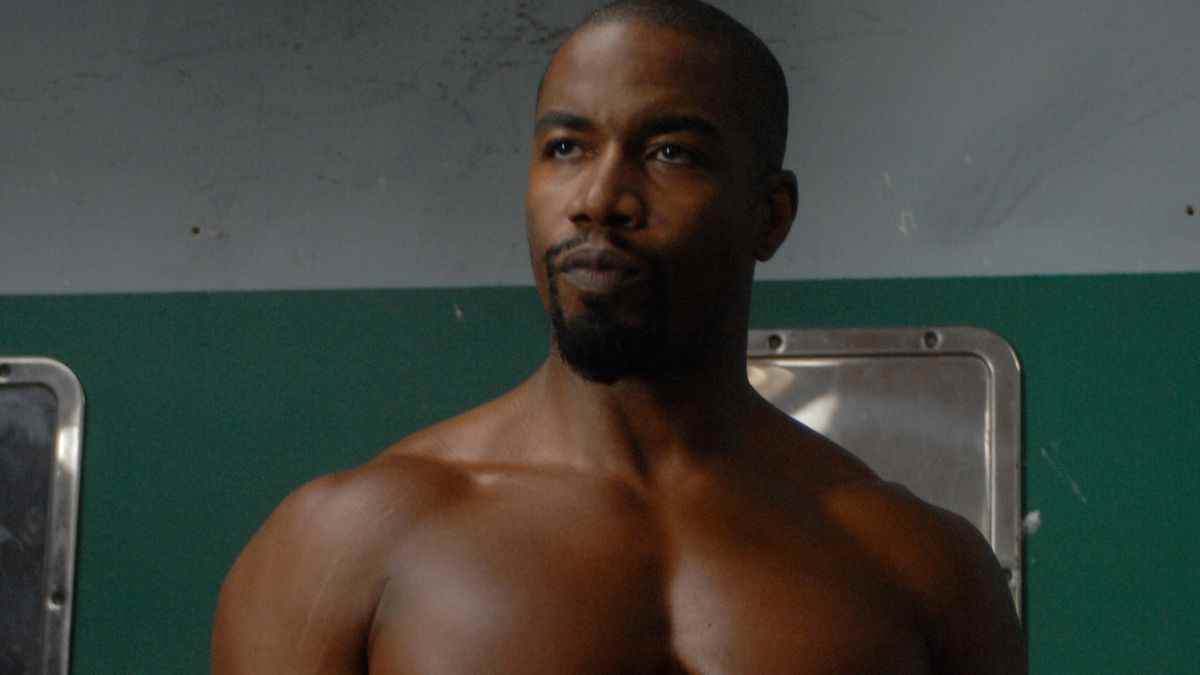 Michael Jai White dans le rôle d'Isaiah Bone dans Blood and Bone