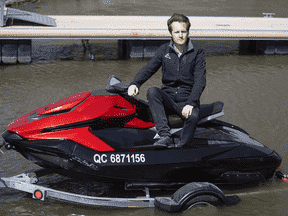 PDG de Taiga sur un seadoo électrique.