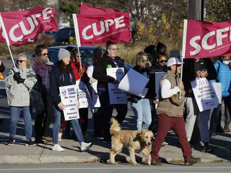 Les travailleurs de l’éducation de l’Ontario s’apprêtent à faire la grève lundi après que le syndicat a annoncé l’échec des pourparlers