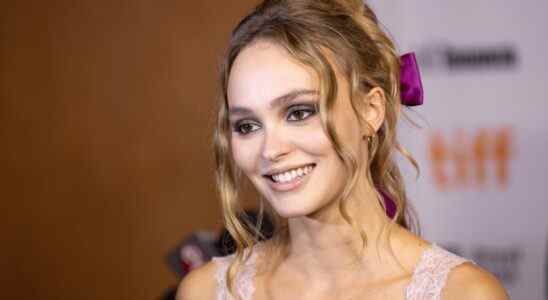 Lily-Rose Depp défend son silence sur les controverses de Johnny Depp et rejette les allégations de népotisme : je ne serai pas "définie" par les "hommes de ma vie" les plus populaires doivent lire Inscrivez-vous aux newsletters Variété Plus de nos marques