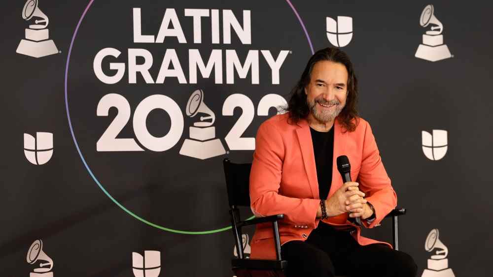 Marco Antonio Solís révèle qui il aimerait jouer dans un film de Los Bukis Les plus populaires doivent être lus Inscrivez-vous aux newsletters Variété Plus de nos marques
	
	
