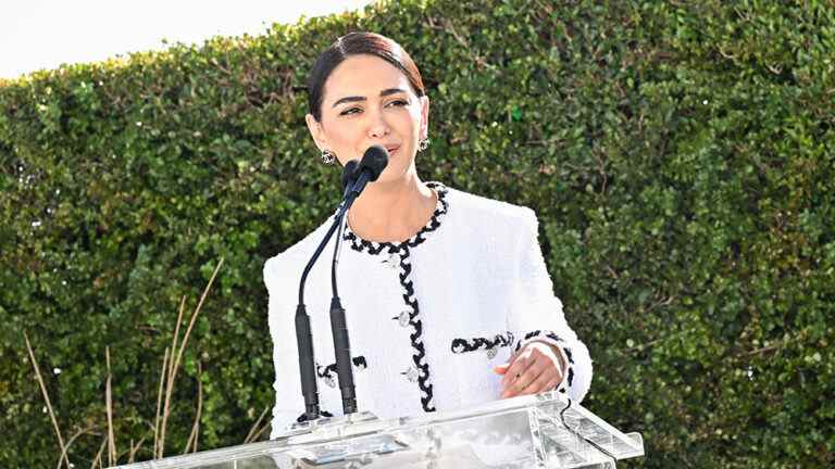 Nazanin Boniadi, star de "Rings of Power", appelle Hollywood à "mettre en lumière l'injustice" en Iran avec un discours puissant que les plus populaires doivent lire
	
	
