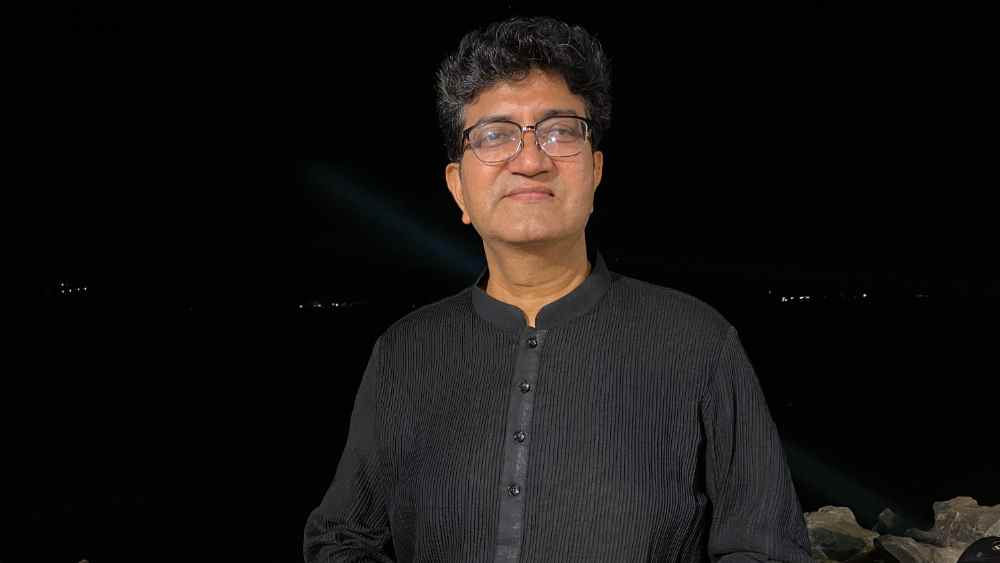 Prasoon Joshi parle de l'autonomisation de la prochaine génération de talents cinématographiques indiens, du processus de classification collaboratif Les plus populaires doivent être lus Inscrivez-vous aux newsletters Variety Plus de nos marques
	
	
