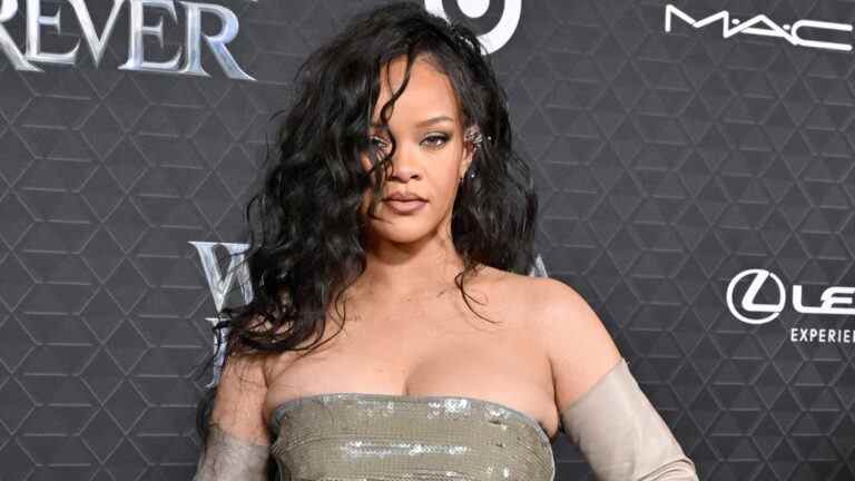 Rihanna à propos de sa performance au Super Bowl : "Si je quitte mon bébé, je vais quitter mon bébé pour quelque chose de spécial"
