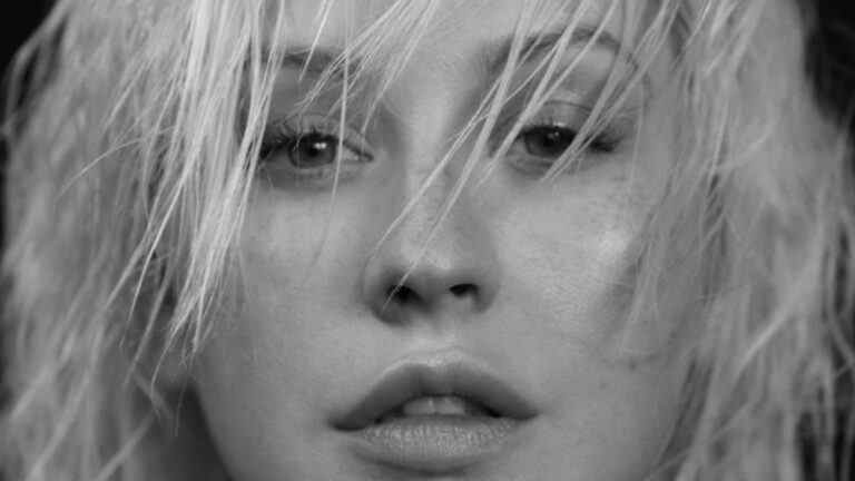 Roc Nation et Time Studios vont produire Christina Aguilera Doc avec la réalisatrice Ting Poo Le plus populaire doit être lu Inscrivez-vous aux newsletters Variety Plus de nos marques
	
	
