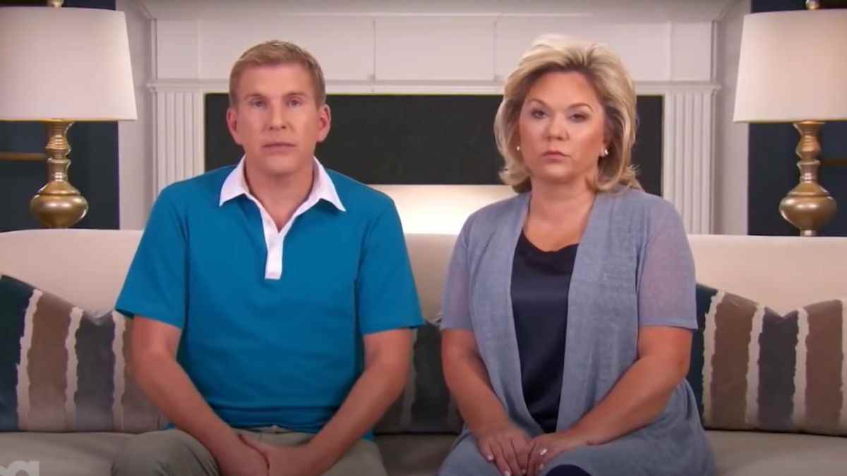 Todd et Julie Chrisley condamnés à des années de prison après avoir demandé la clémence au tribunal
