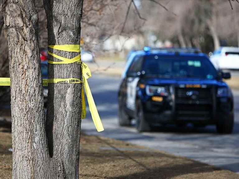 Un témoin décrit avoir vu une fusillade mortelle à Calgary depuis sa porte d’entrée