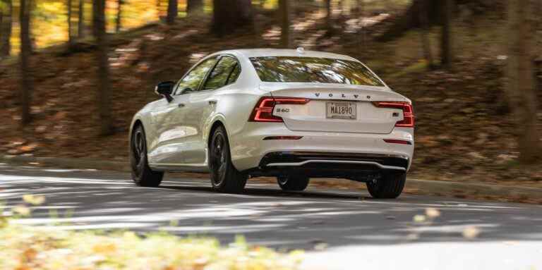 Voir les photos de la Volvo S60 Recharge 2023