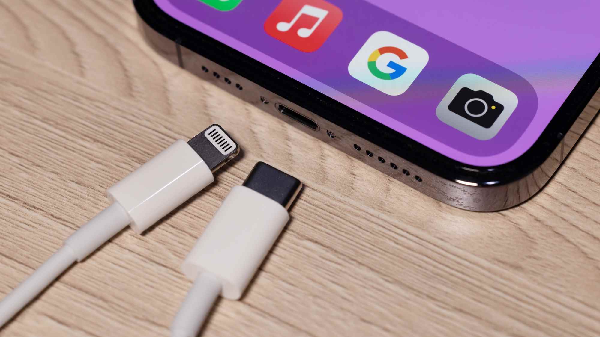 Port Lightning iPhone avec USB-C