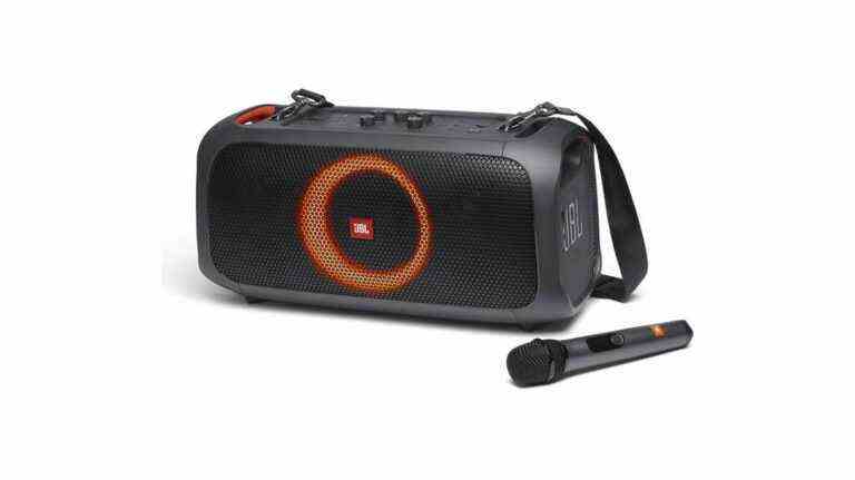 Faites la fête n’importe où avec le haut-parleur lumineux portable de JBL pour 100 $ de rabais