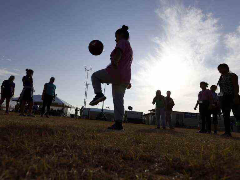 Les filles canadiennes et leurs parents veulent un système sportif meilleur et plus sécuritaire : Étude