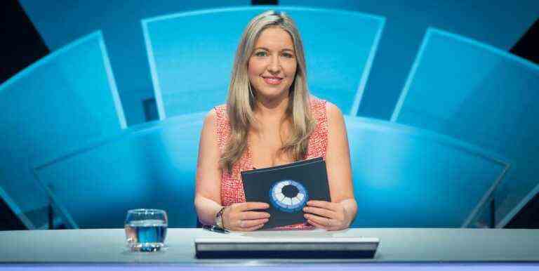 L'animatrice de Only Connect, Victoria Coren Mitchell, s'excuse après que l'émission ait été critiquée par une association caritative

