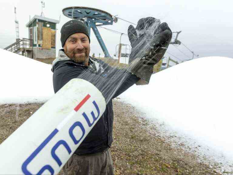 La nouvelle machine à neige de Boler Mountain change la donne … Mount Saint Louis Moonstone est ouvert aux affaires