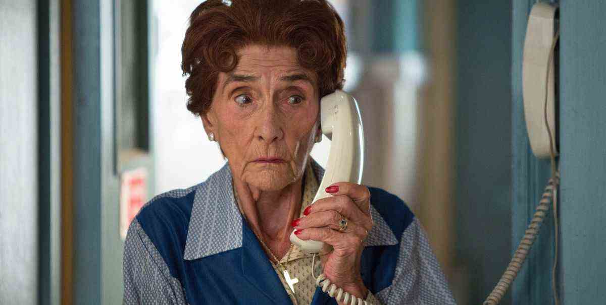 Dot Branning d'EastEnders aura un thème de fin spécial dans l'épisode funéraire

