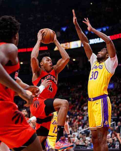 Les Raptors se régalent des Lakers sans LeBron dans une victoire de cakewalk à domicile