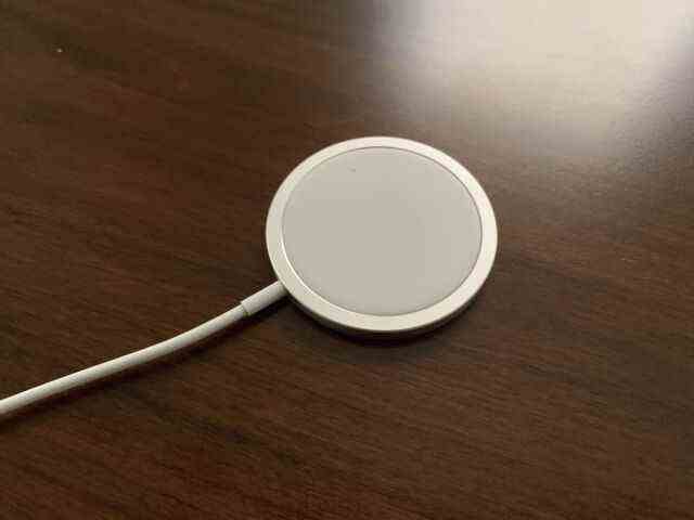 Le chargeur MagSafe d'Apple pour l'iPhone.