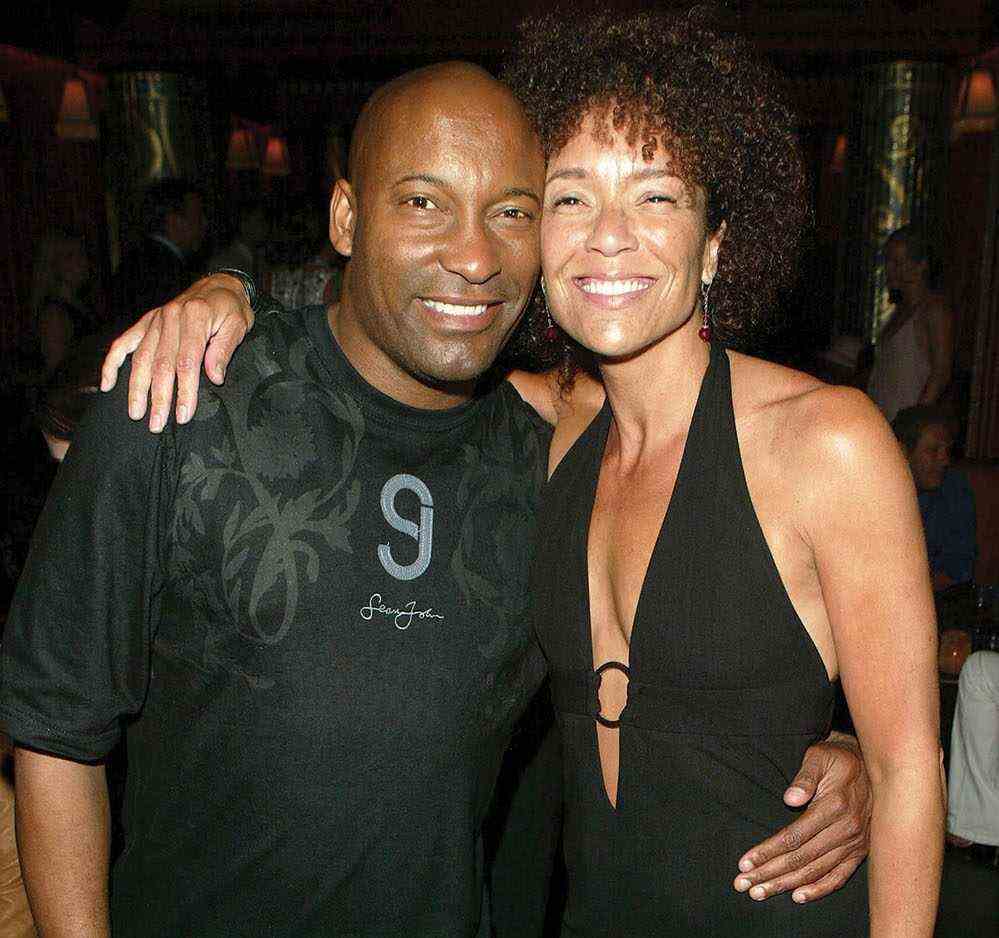 Stephanie Allain Bray avec John Singleton en 2005. Les collaborateurs fréquents ont assisté à l'afterparty de New York pour Hustle & Flow, qu'ils ont produit.